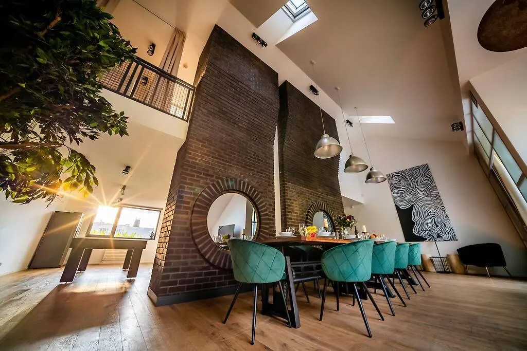 5Br+2Bath Old Town Industrial Penthouse, A/C Διαμέρισμα Πράγα
