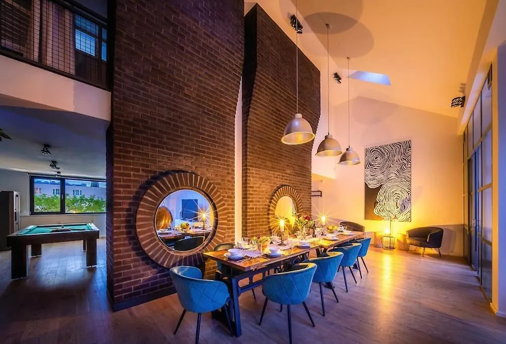 5Br+2Bath Old Town Industrial Penthouse, A/C Διαμέρισμα Πράγα