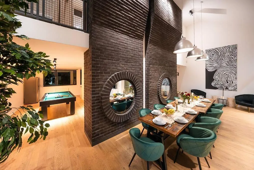 5Br+2Bath Old Town Industrial Penthouse, A/C Διαμέρισμα Πράγα Τσεχία