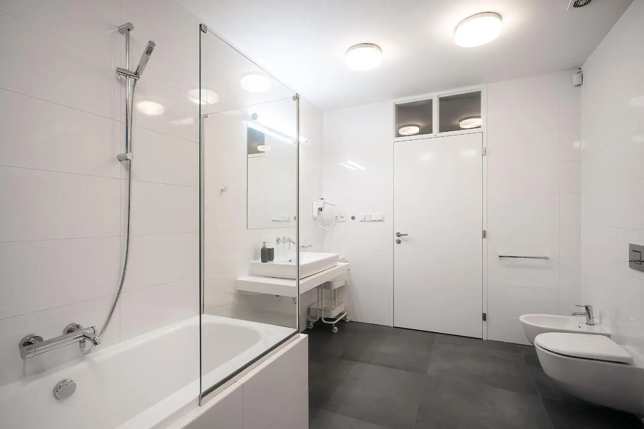 5Br+2Bath Old Town Industrial Penthouse, A/C Διαμέρισμα Πράγα Τσεχία