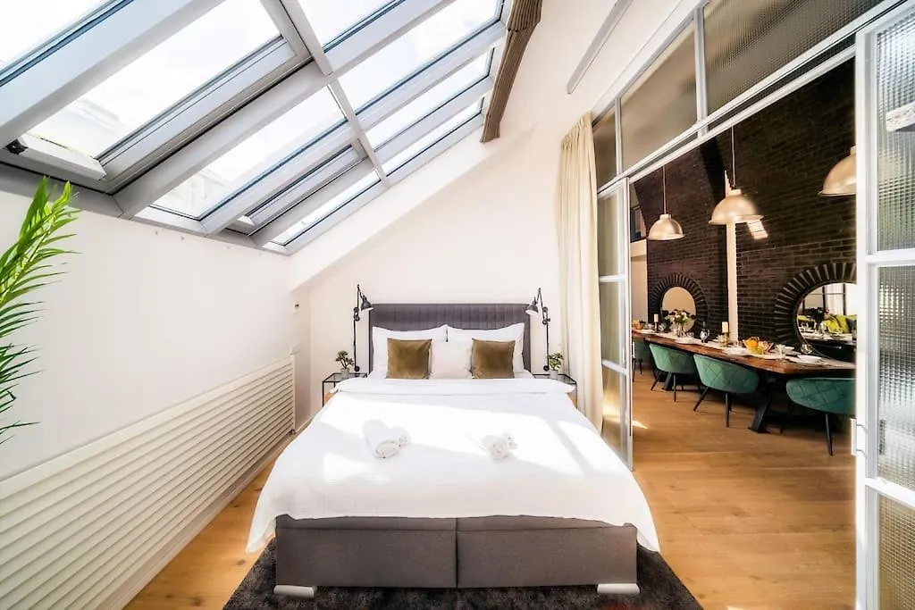 布拉格5Br+2Bath Old Town Industrial Penthouse, A/C公寓 捷克